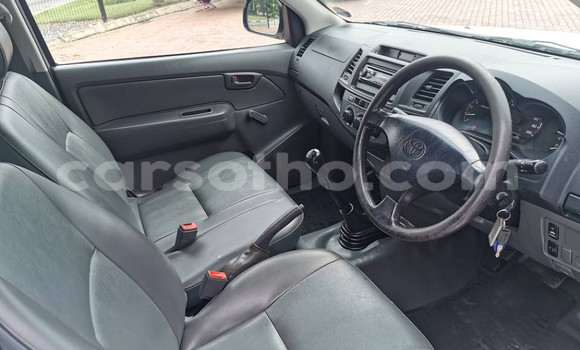 Buy Used Toyota Hilux White Car in Maseru in Maseru Buy Used Toyota Hilux White Car in Maseru in Maseru