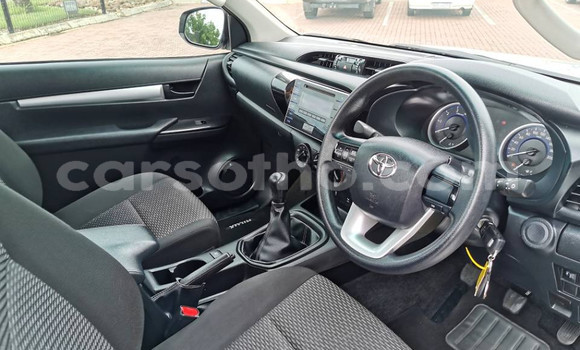 Acheter Neuf Voiture Toyota Hilux Blanc à Maseru, Maseru Acheter Neuf Voiture Toyota Hilux Blanc à Maseru, Maseru