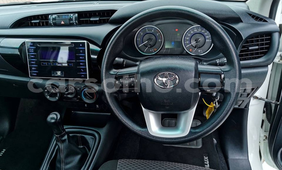 Acheter Neuf Voiture Toyota Hilux Blanc à Maseru, Maseru Acheter Neuf Voiture Toyota Hilux Blanc à Maseru, Maseru