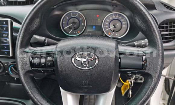 Acheter Neuf Voiture Toyota Hilux Blanc à Maseru, Maseru Acheter Neuf Voiture Toyota Hilux Blanc à Maseru, Maseru