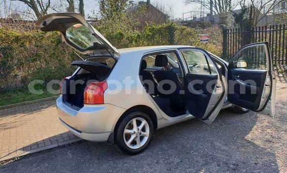 Sayi Na hannu Toyota Corolla Silver Mota in Mohale's Hoek a Mohale's Hoek Sayi Na hannu Toyota Corolla Silver Mota in Mohale's Hoek a Mohale's Hoek