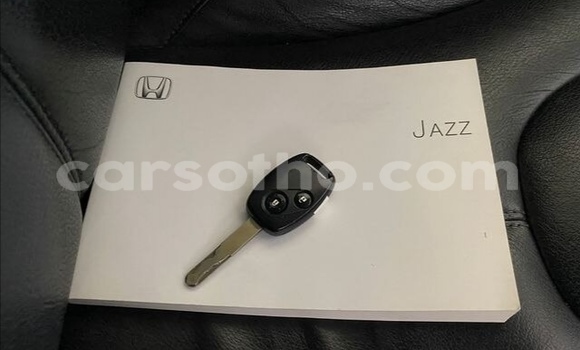 Sayi Na hannu Honda Jazz Silver Mota in Maseru a Maseru Sayi Na hannu Honda Jazz Silver Mota in Maseru a Maseru