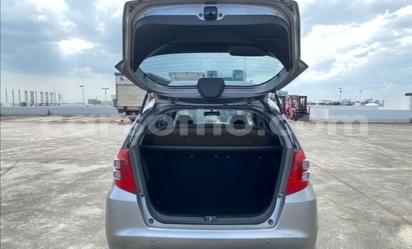 Sayi Na hannu Honda Jazz Silver Mota in Maseru a Maseru Sayi Na hannu Honda Jazz Silver Mota in Maseru a Maseru