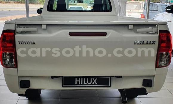 Buy Used Toyota Hilux White Car in Maseru in Maseru Buy Used Toyota Hilux White Car in Maseru in Maseru