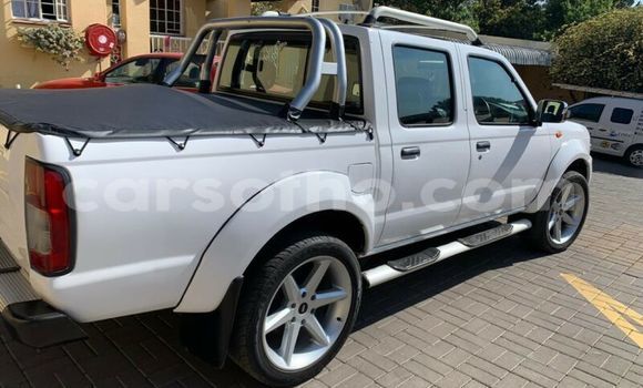 Buy Used Nissan Hardbody White Car in Maseru in Maseru Buy Used Nissan Hardbody White Car in Maseru in Maseru