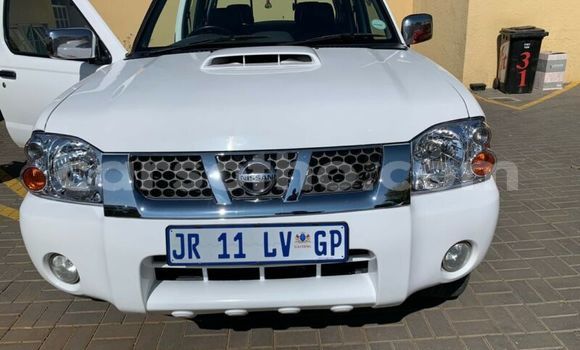 Buy Used Nissan Hardbody White Car in Maseru in Maseru Buy Used Nissan Hardbody White Car in Maseru in Maseru