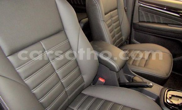 Buy Used Isuzu MU-X Silver Car in Maseru in Maseru Buy Used Isuzu MU-X Silver Car in Maseru in Maseru