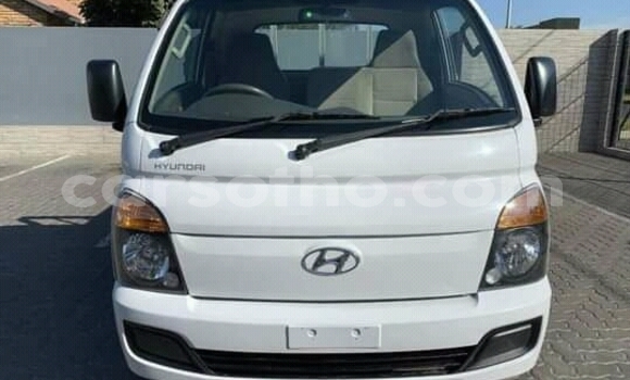 اشتري مستعمل Hyundai H200 White سيارة في Maseru في Maseru اشتري مستعمل Hyundai H200 White سيارة في Maseru في Maseru