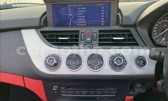 Sayi Na hannu BMW Z4 White Mota in Butha Buthe a Butha-Buthe Sayi Na hannu BMW Z4 White Mota in Butha Buthe a Butha-Buthe