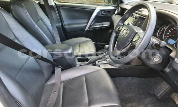 Acheter Occasion Voiture Toyota RAV4 Blanc à Maseru, Maseru Acheter Occasion Voiture Toyota RAV4 Blanc à Maseru, Maseru