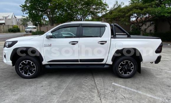 Acheter Occasion Voiture Toyota Hilux Blanc à Maseru, Maseru Acheter Occasion Voiture Toyota Hilux Blanc à Maseru, Maseru
