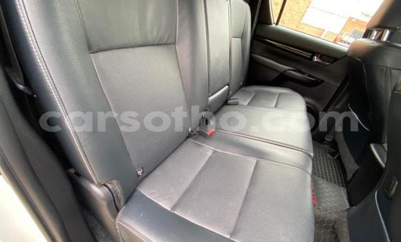 Acheter Occasion Voiture Toyota Hilux Blanc à Maseru, Maseru Acheter Occasion Voiture Toyota Hilux Blanc à Maseru, Maseru