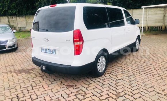 اشتري مستعمل Hyundai H1 White سيارة في Maseru في Maseru اشتري مستعمل Hyundai H1 White سيارة في Maseru في Maseru