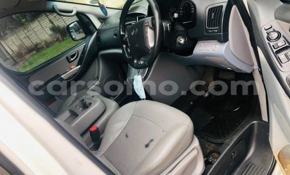 اشتري مستعمل Hyundai H1 White سيارة في Maseru في Maseru اشتري مستعمل Hyundai H1 White سيارة في Maseru في Maseru