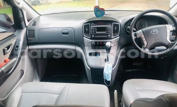 اشتري مستعمل Hyundai H1 White سيارة في Maseru في Maseru اشتري مستعمل Hyundai H1 White سيارة في Maseru في Maseru