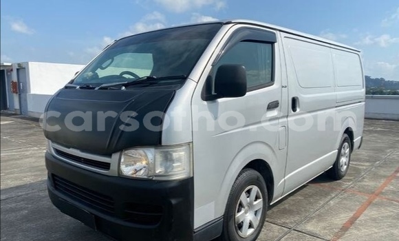 Sayi Na hannu Toyota Hiace Silver Mota in Butha–Buthe a Thaba-Tseka Sayi Na hannu Toyota Hiace Silver Mota in Butha–Buthe a Thaba-Tseka