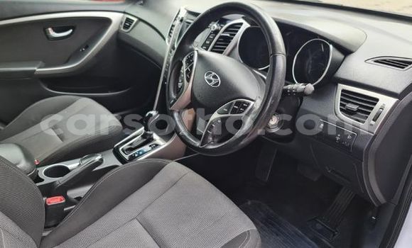 اشتري مستعمل Hyundai i30 White سيارة في Maseru في Maseru اشتري مستعمل Hyundai i30 White سيارة في Maseru في Maseru