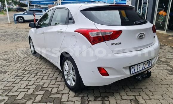 اشتري مستعمل Hyundai i30 White سيارة في Maseru في Maseru اشتري مستعمل Hyundai i30 White سيارة في Maseru في Maseru