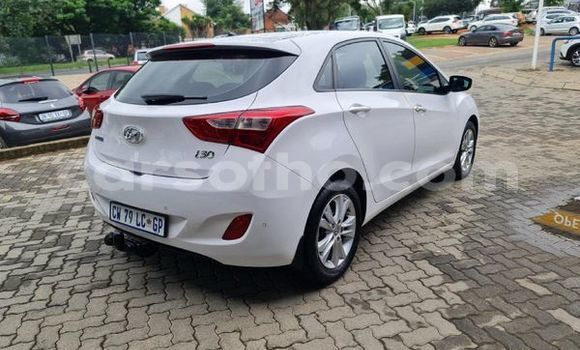 اشتري مستعمل Hyundai i30 White سيارة في Maseru في Maseru اشتري مستعمل Hyundai i30 White سيارة في Maseru في Maseru