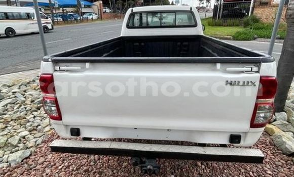 Buy Used Toyota Hilux White Car in Maseru in Maseru Buy Used Toyota Hilux White Car in Maseru in Maseru