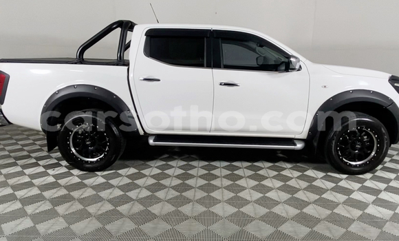 Buy Used Nissan Navara White Car in Thaba–Tseka in Mafeteng Buy Used Nissan Navara White Car in Thaba–Tseka in Mafeteng