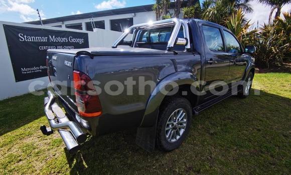 Acheter Occasion Voiture Toyota Hilux Beige à Maputsoe, Leribe Acheter Occasion Voiture Toyota Hilux Beige à Maputsoe, Leribe