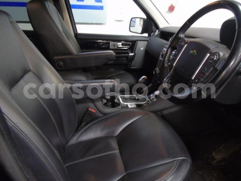 Big with watermark 2010 land rover discovery 6