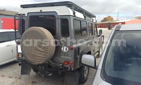 اشتري مستعمل Land Rover Defender Silver سيارة في Butha Buthe في Butha-Buthe اشتري مستعمل Land Rover Defender Silver سيارة في Butha Buthe في Butha-Buthe