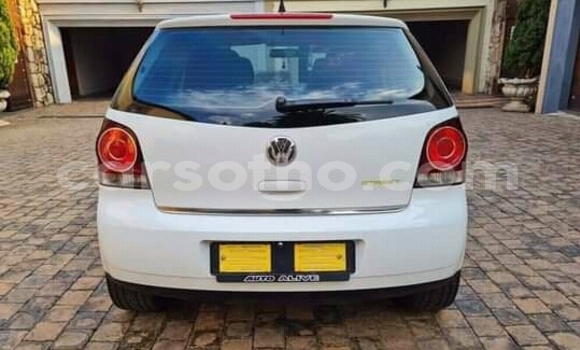 اشتري مستعمل Volkswagen Polo White سيارة في Maseru في Maseru اشتري مستعمل Volkswagen Polo White سيارة في Maseru في Maseru