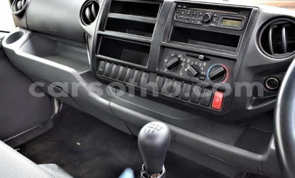 اشتري مستعمل Hino 300 Series White شاحنة في Butha–Buthe في Thaba-Tseka اشتري مستعمل Hino 300 Series White شاحنة في Butha–Buthe في Thaba-Tseka