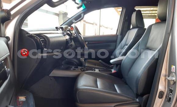 اشتري مستعمل Toyota Hilux Silver سيارة في Maseru في Maseru اشتري مستعمل Toyota Hilux Silver سيارة في Maseru في Maseru