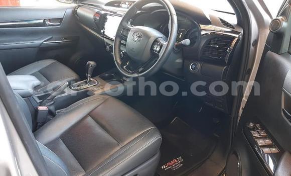 اشتري مستعمل Toyota Hilux Silver سيارة في Maseru في Maseru اشتري مستعمل Toyota Hilux Silver سيارة في Maseru في Maseru