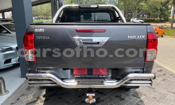 Buy Used Toyota Hilux Silver Car in Thaba–Tseka in Mafeteng Buy Used Toyota Hilux Silver Car in Thaba–Tseka in Mafeteng