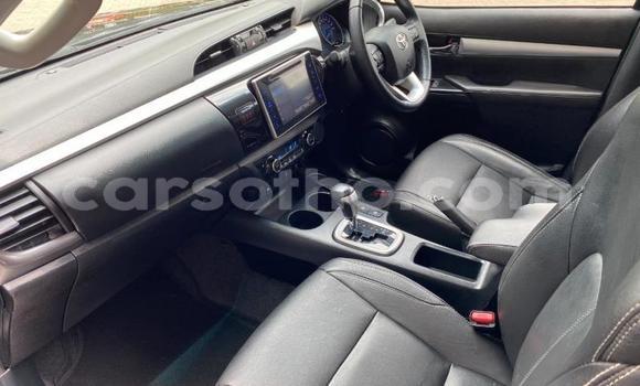 Buy Used Toyota Hilux Silver Car in Thaba–Tseka in Mafeteng Buy Used Toyota Hilux Silver Car in Thaba–Tseka in Mafeteng