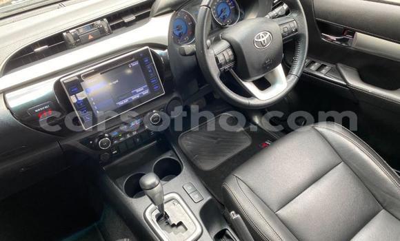 Buy Used Toyota Hilux Silver Car in Thaba–Tseka in Mafeteng Buy Used Toyota Hilux Silver Car in Thaba–Tseka in Mafeteng