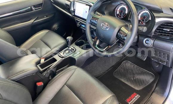 Buy Used Toyota Hilux Silver Car in Maseru in Maseru Buy Used Toyota Hilux Silver Car in Maseru in Maseru
