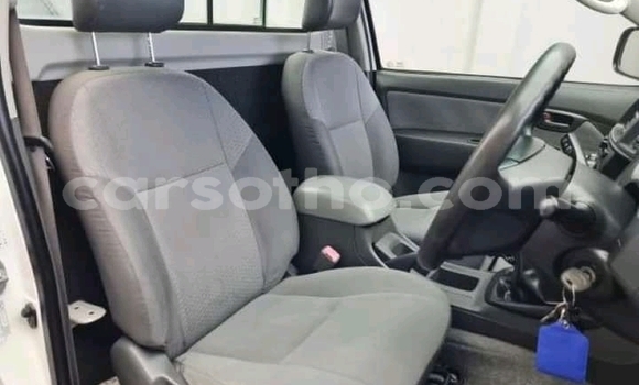 Acheter Occasion Voiture Toyota Hilux Blanc à Maseru, Maseru Acheter Occasion Voiture Toyota Hilux Blanc à Maseru, Maseru