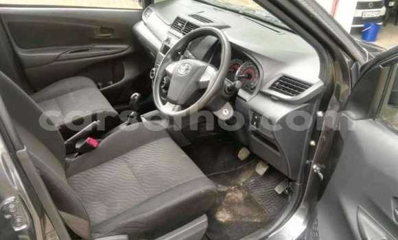 Acheter Occasion Voiture Toyota Avanza Gris à Maputsoe, Leribe Acheter Occasion Voiture Toyota Avanza Gris à Maputsoe, Leribe