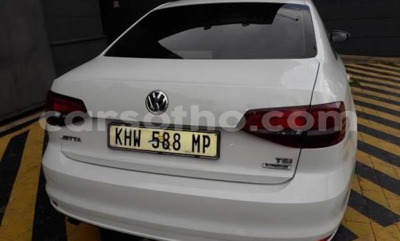Buy Used Volkswagen Jetta White Car in Maseru in Maseru Buy Used Volkswagen Jetta White Car in Maseru in Maseru