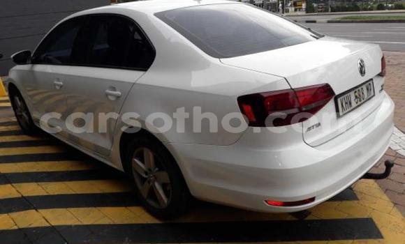 Buy Used Volkswagen Jetta White Car in Maseru in Maseru Buy Used Volkswagen Jetta White Car in Maseru in Maseru