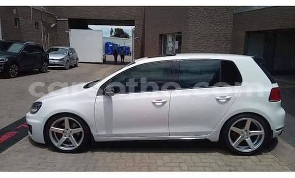 اشتري مستعمل Volkswagen Golf GTI White سيارة في Maseru في Maseru اشتري مستعمل Volkswagen Golf GTI White سيارة في Maseru في Maseru