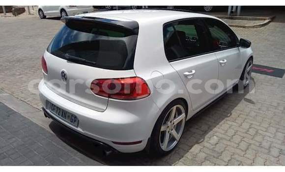 اشتري مستعمل Volkswagen Golf GTI White سيارة في Maseru في Maseru اشتري مستعمل Volkswagen Golf GTI White سيارة في Maseru في Maseru