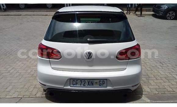 اشتري مستعمل Volkswagen Golf GTI White سيارة في Maseru في Maseru اشتري مستعمل Volkswagen Golf GTI White سيارة في Maseru في Maseru