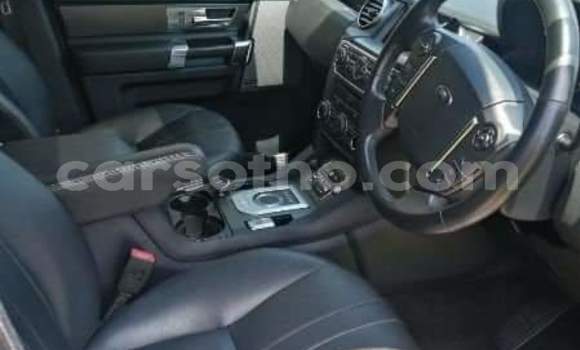 Buy Used Land Rover Discovery Silver Car in Hlotse in Leribe Buy Used Land Rover Discovery Silver Car in Hlotse in Leribe