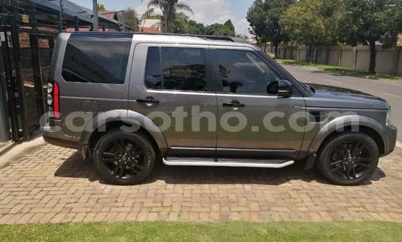 Buy Used Land Rover Discovery Silver Car in Hlotse in Leribe Buy Used Land Rover Discovery Silver Car in Hlotse in Leribe