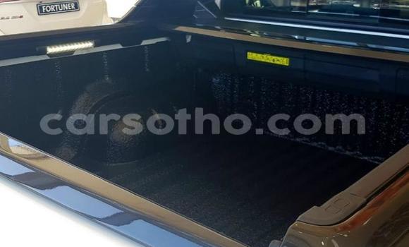 اشتري مستعمل Toyota Hilux White سيارة في Maseru في Maseru اشتري مستعمل Toyota Hilux White سيارة في Maseru في Maseru