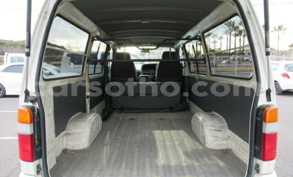 Sayi Na hannu Toyota Hiace White Mota in Butha–Buthe a Thaba-Tseka Sayi Na hannu Toyota Hiace White Mota in Butha–Buthe a Thaba-Tseka