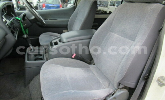 Sayi Na hannu Toyota Hiace White Mota in Butha–Buthe a Thaba-Tseka Sayi Na hannu Toyota Hiace White Mota in Butha–Buthe a Thaba-Tseka