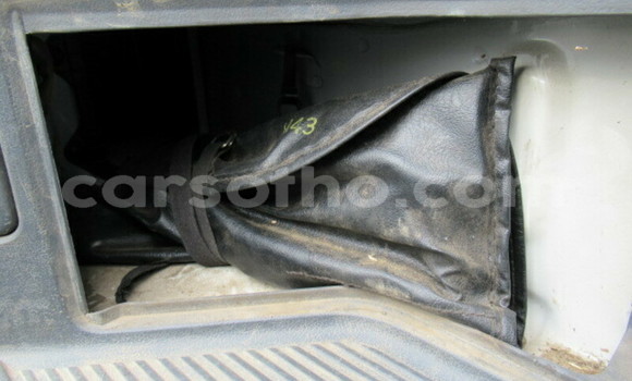 Sayi Na hannu Toyota Hiace White Mota in Butha–Buthe a Thaba-Tseka Sayi Na hannu Toyota Hiace White Mota in Butha–Buthe a Thaba-Tseka