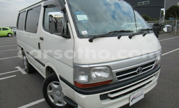 Sayi Na hannu Toyota Hiace White Mota in Butha–Buthe a Thaba-Tseka Sayi Na hannu Toyota Hiace White Mota in Butha–Buthe a Thaba-Tseka